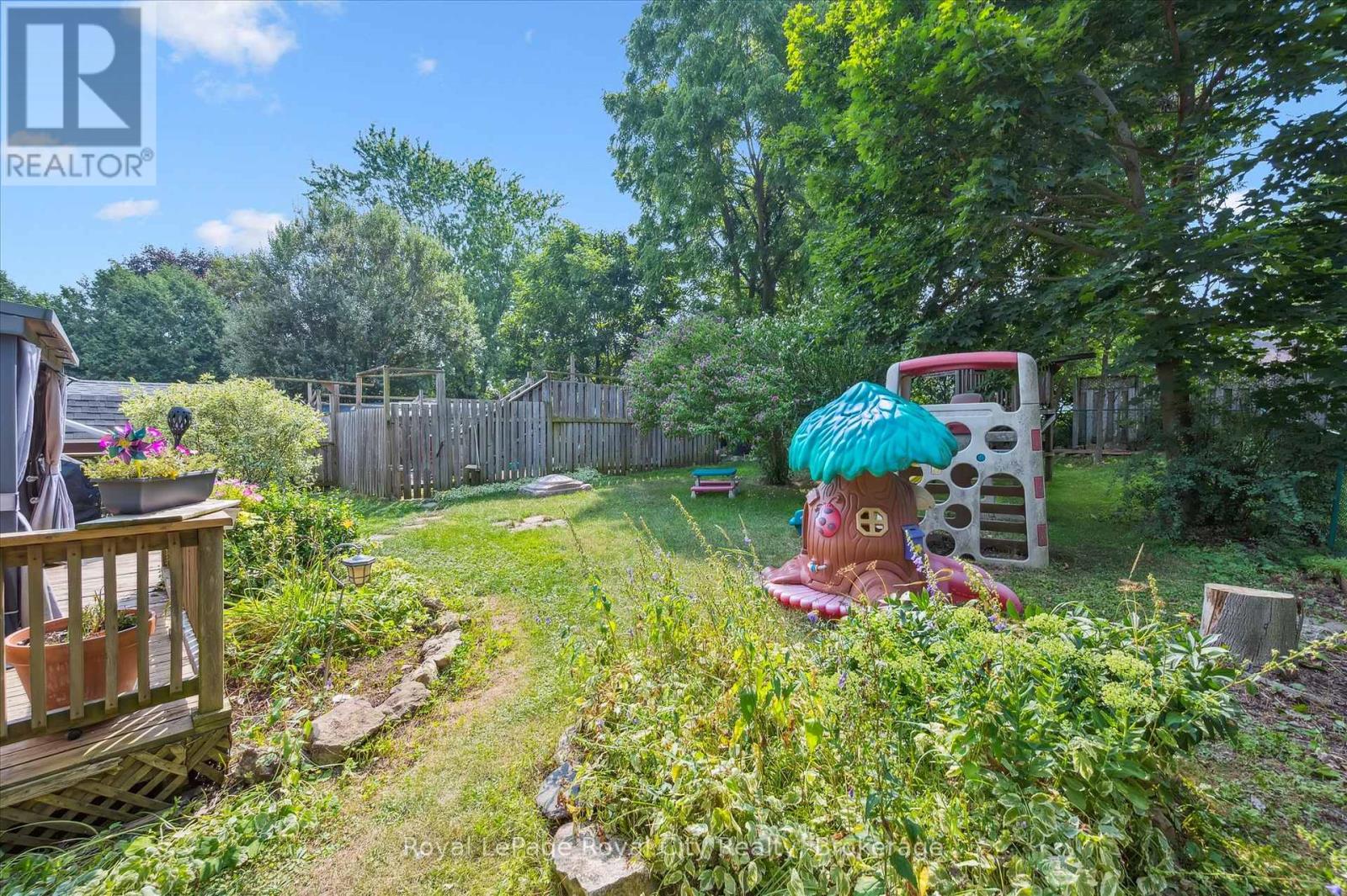 Photo 28 of 69 Nottingham Street, Guelph ON