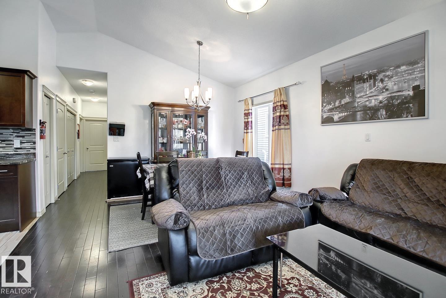 Photo 13 of 11912 91 St Nw, Edmonton AB