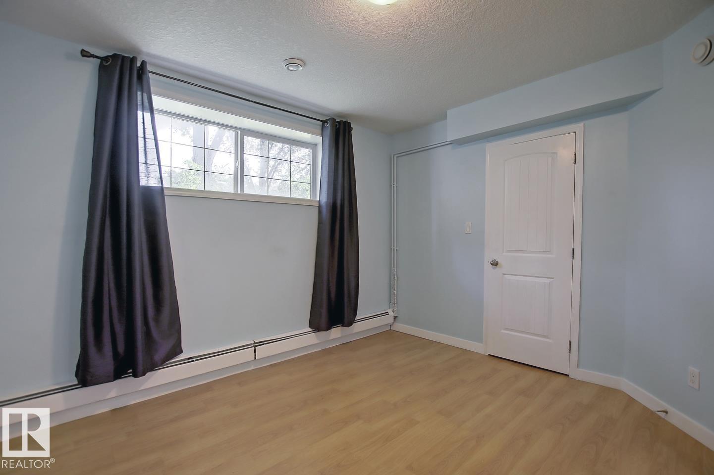 Photo 31 of 11912 91 St Nw, Edmonton AB