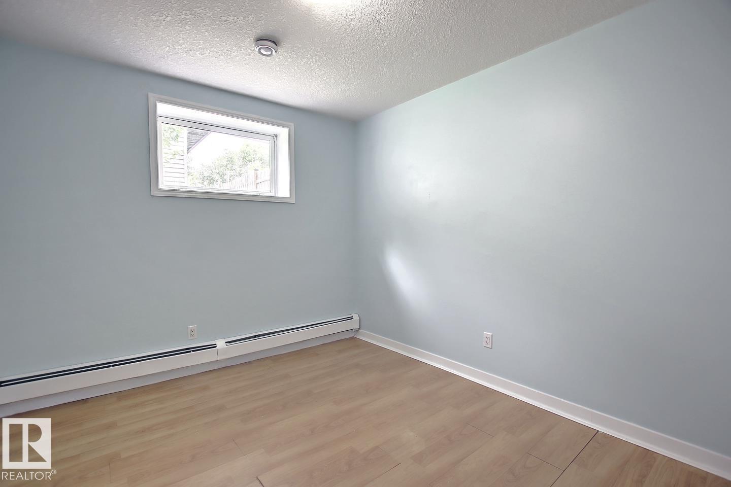 Photo 33 of 11912 91 St Nw, Edmonton AB