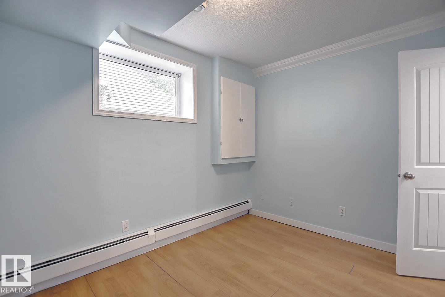 Photo 37 of 11912 91 St Nw, Edmonton AB