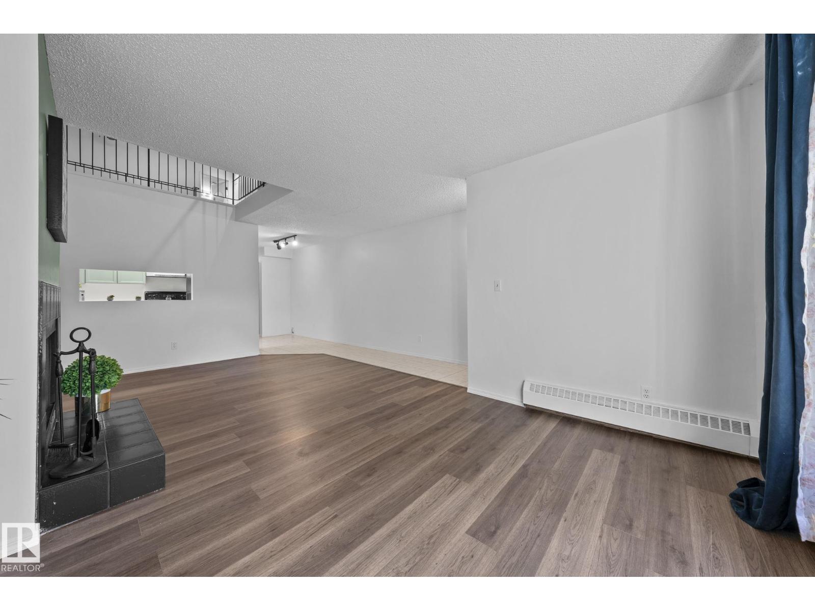 Photo 28 of 10520 84 Av Nw, Edmonton AB