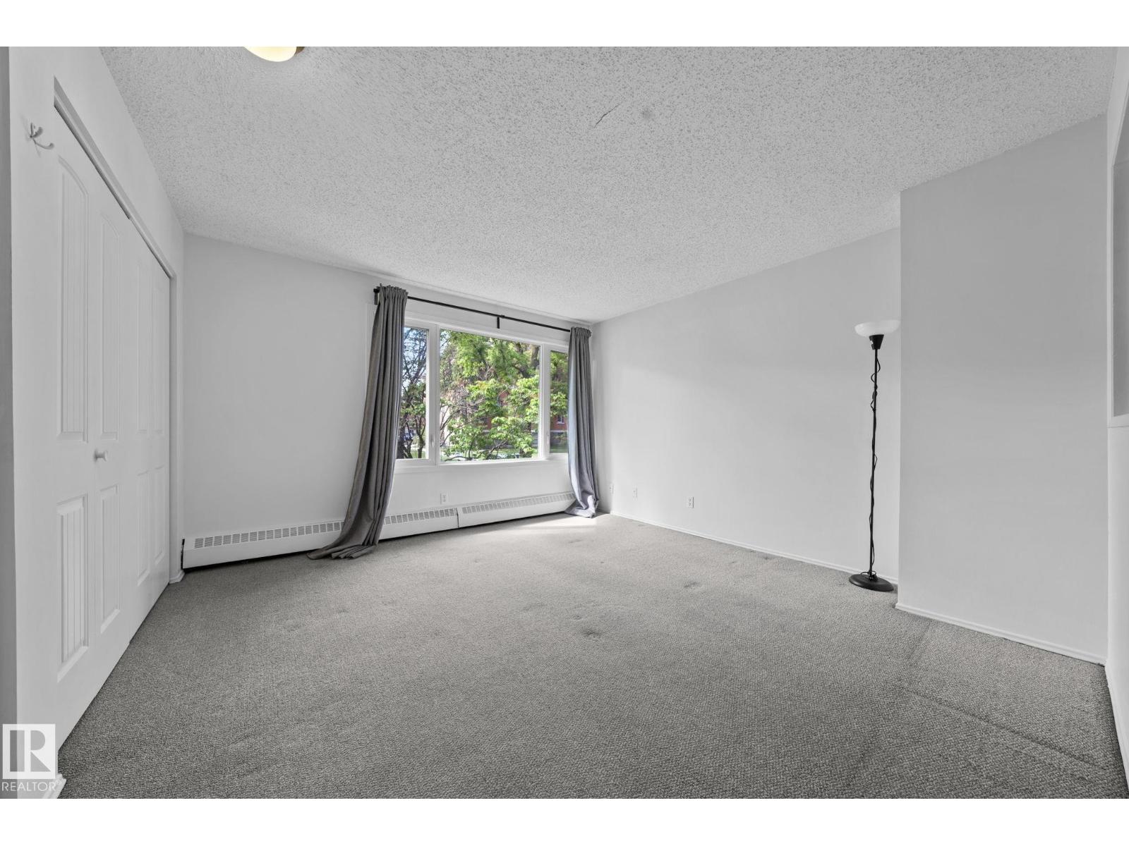Photo 37 of 10520 84 Av Nw, Edmonton AB
