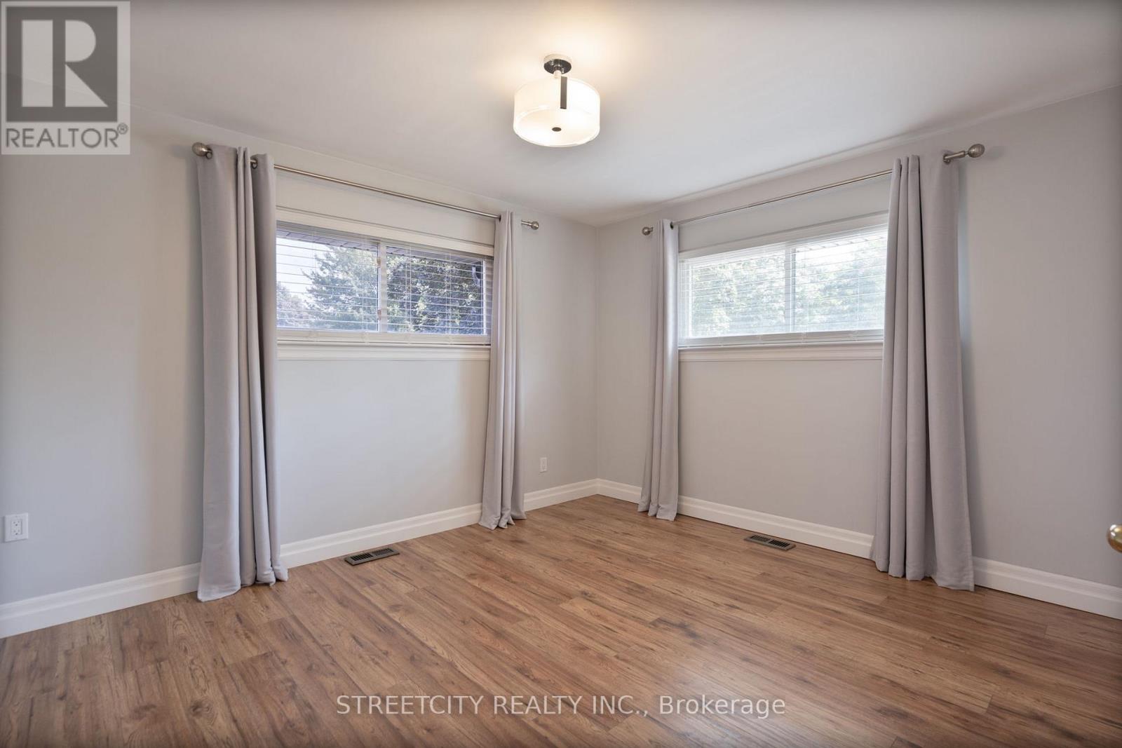 Photo 15 of 1151 Nashua Avenue, London South ON
