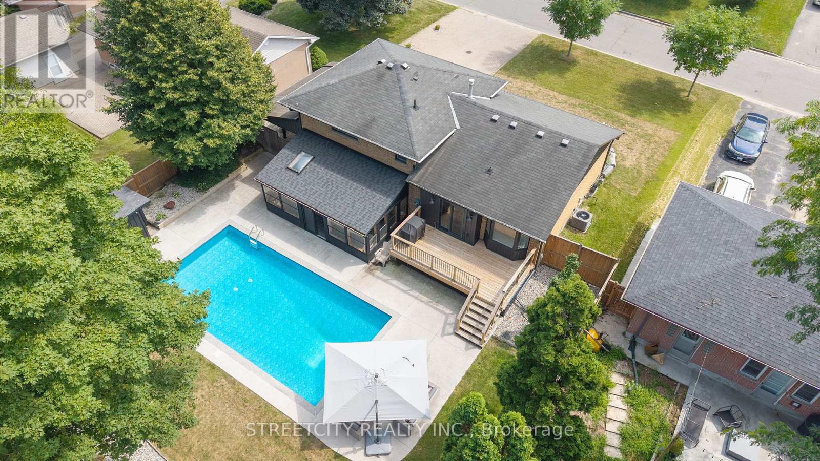 Photo 2 of 1151 Nashua Avenue, London South ON