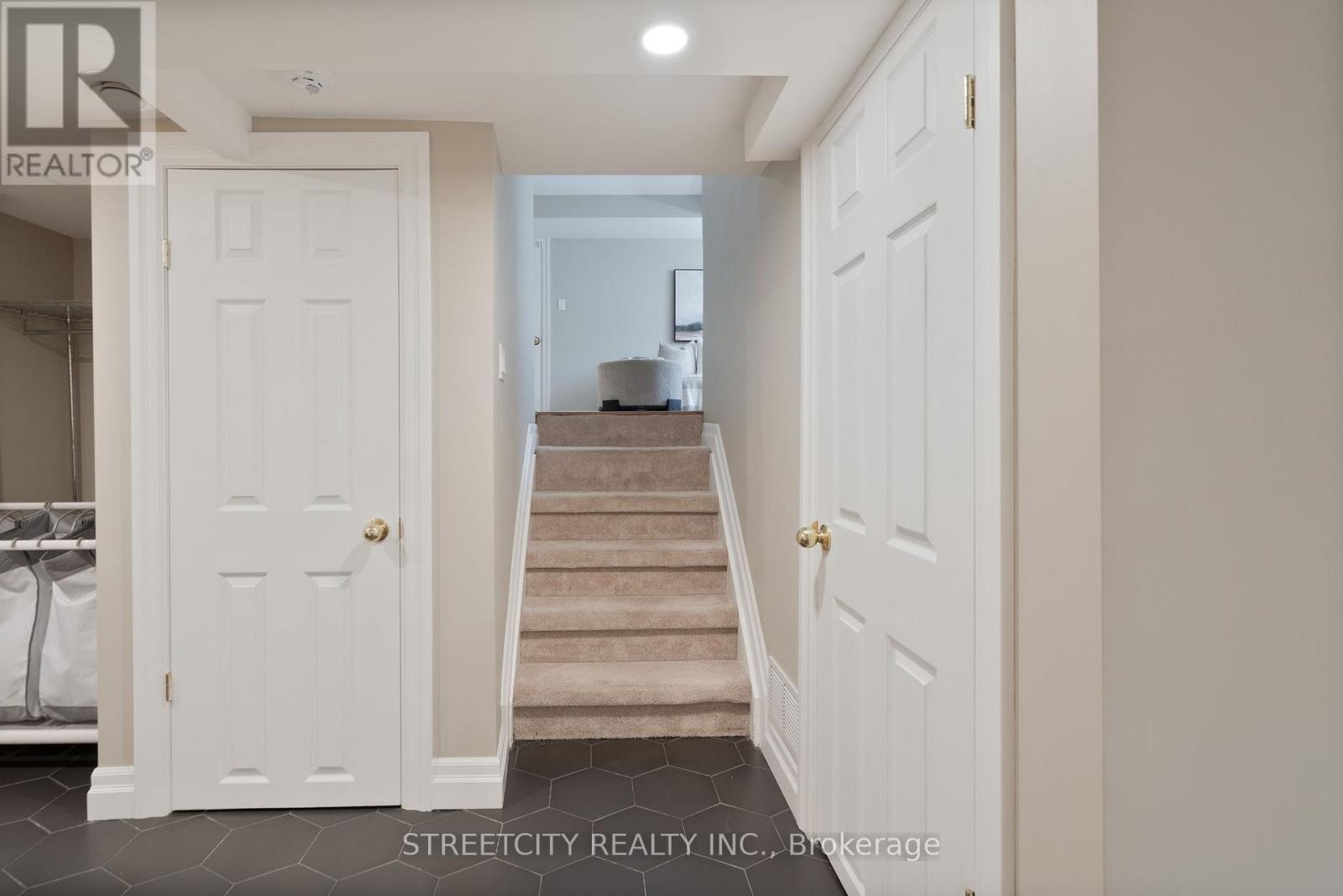 Photo 21 of 1151 Nashua Avenue, London South ON