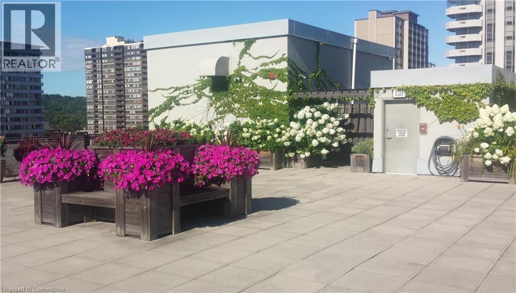 Photo 5 of 66 Bay Street S Unit 715, Hamilton ON
