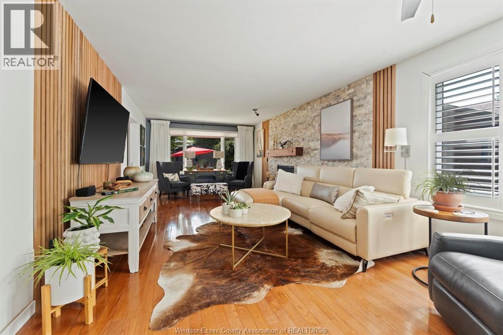 Photo 28 of 3914 St Clair, Stoney Point ON