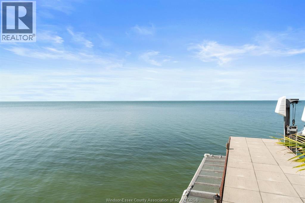Photo 35 of 3914 St Clair, Stoney Point ON