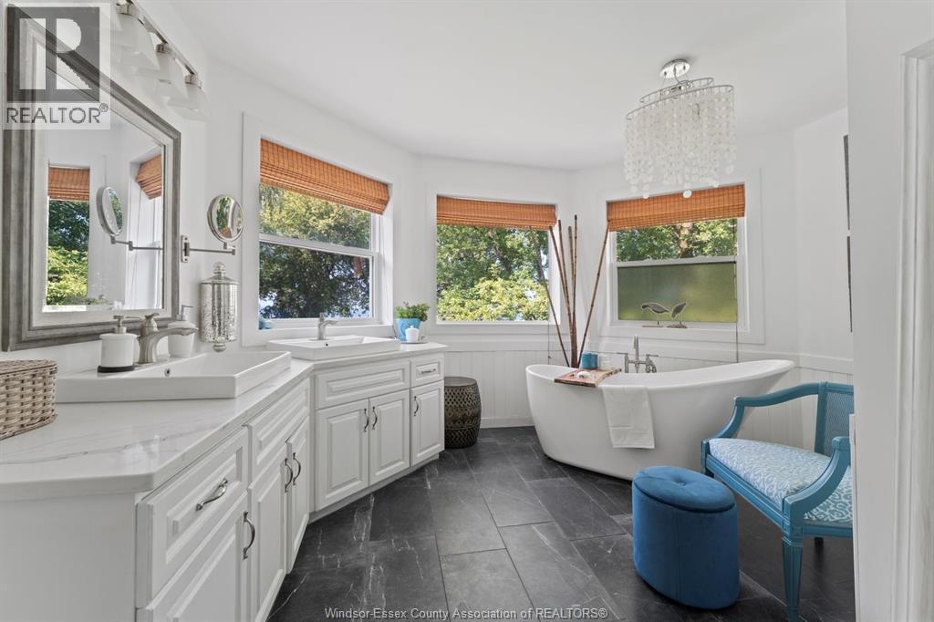 Photo 21 of 3914 St Clair, Stoney Point ON