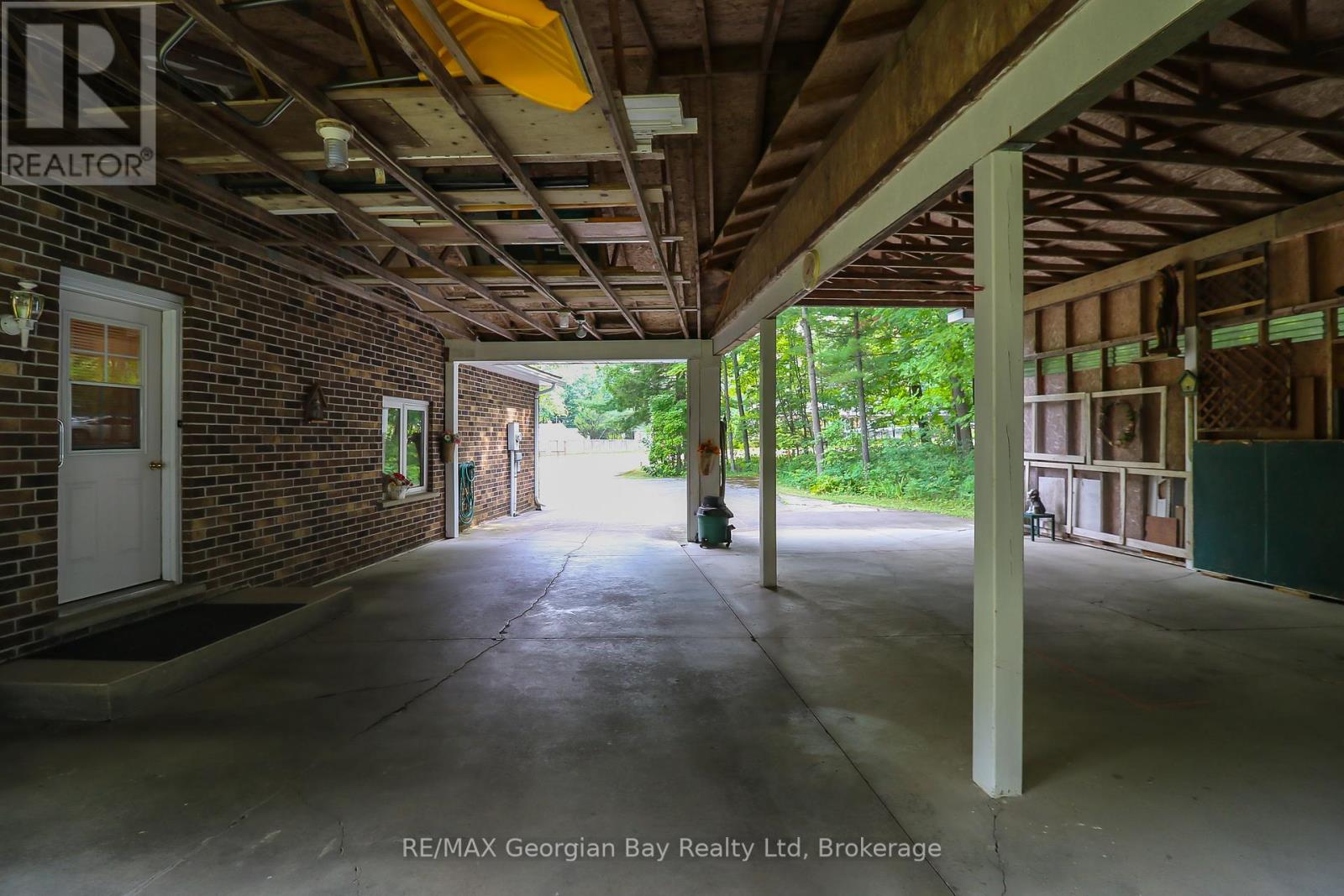 Photo 38 of 436 Puddicombe Road, Midland ON