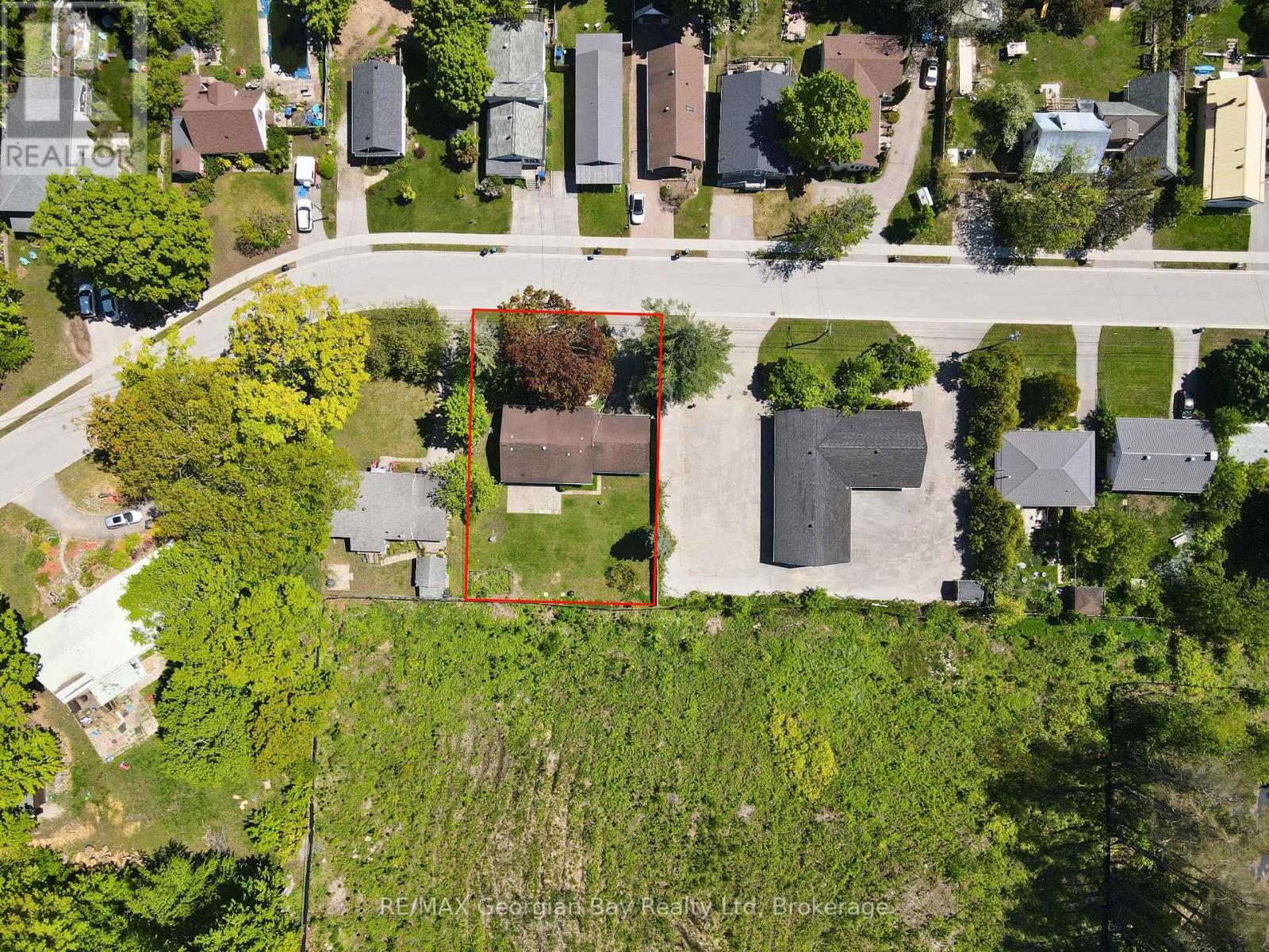 Photo 8 of 324 Norene Street, Midland ON