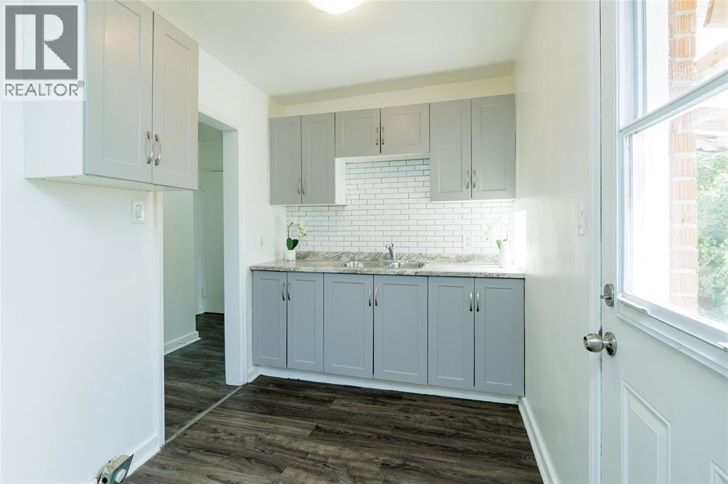 Photo 37 of 1329 Kim Street, Sarnia ON