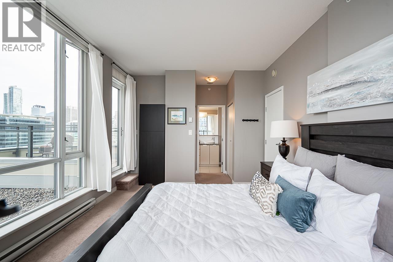 Photo 13 of Ph 3 1082 Seymour Street, Vancouver BC
