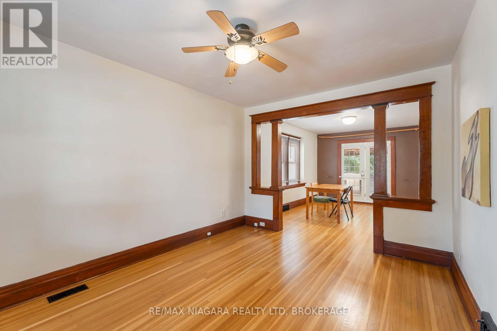 Photo 40 of 8 Russell Avenue, St Catharines ON