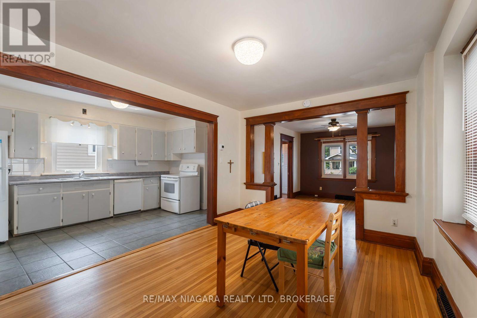 Photo 32 of 8 Russell Avenue, St Catharines ON