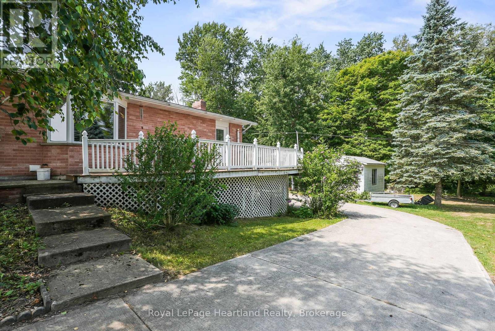 Photo 22 of 23 Mill Street E, Minto ON
