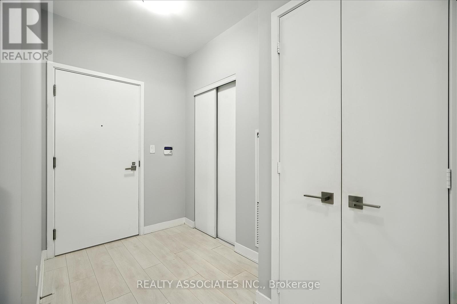 Photo 21 of 409 30 Ordnance Street, Toronto ON