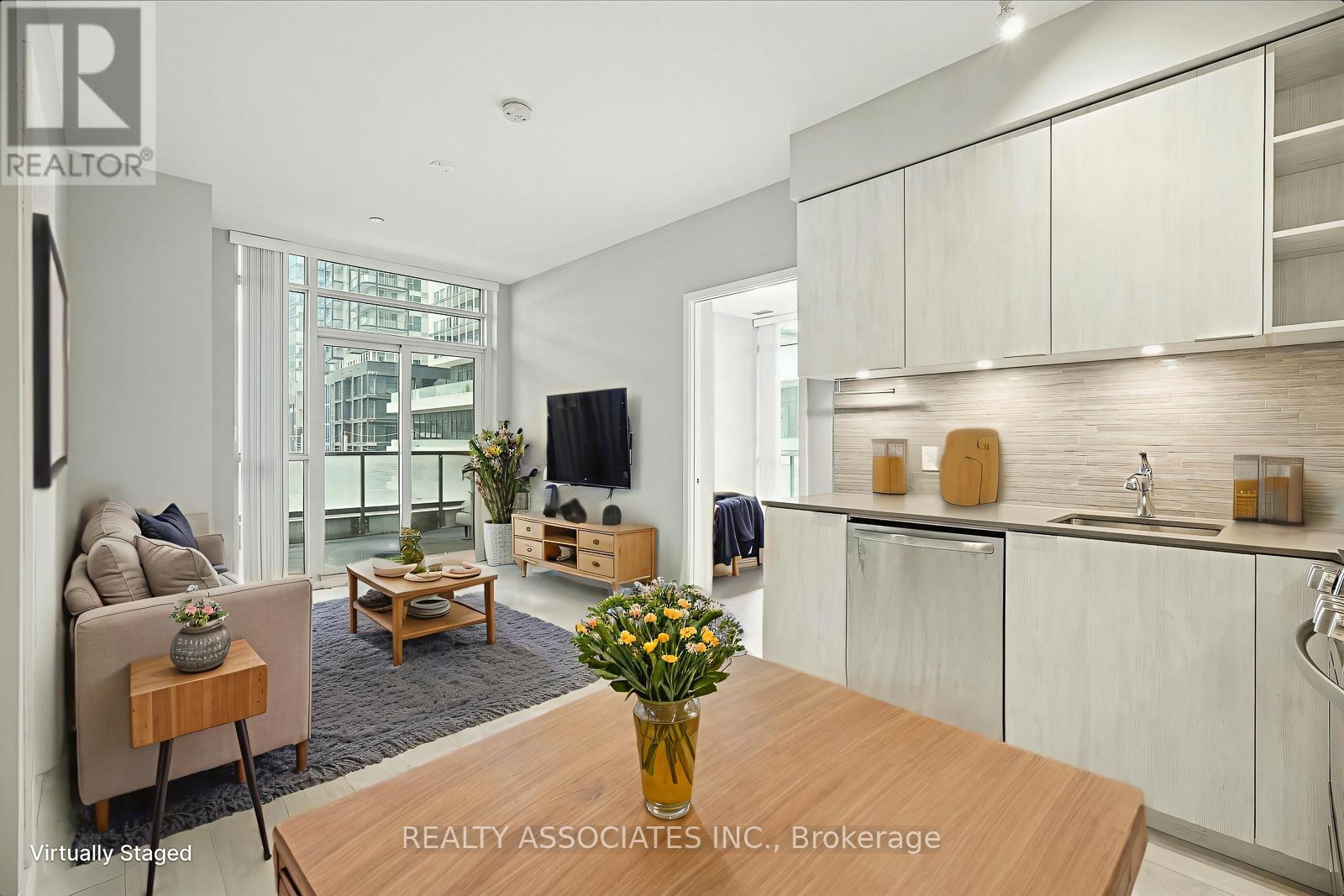 Photo 12 of 409 30 Ordnance Street, Toronto ON