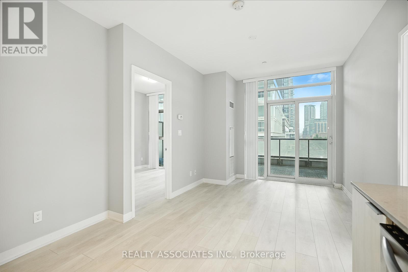 Photo 25 of 409 30 Ordnance Street, Toronto ON