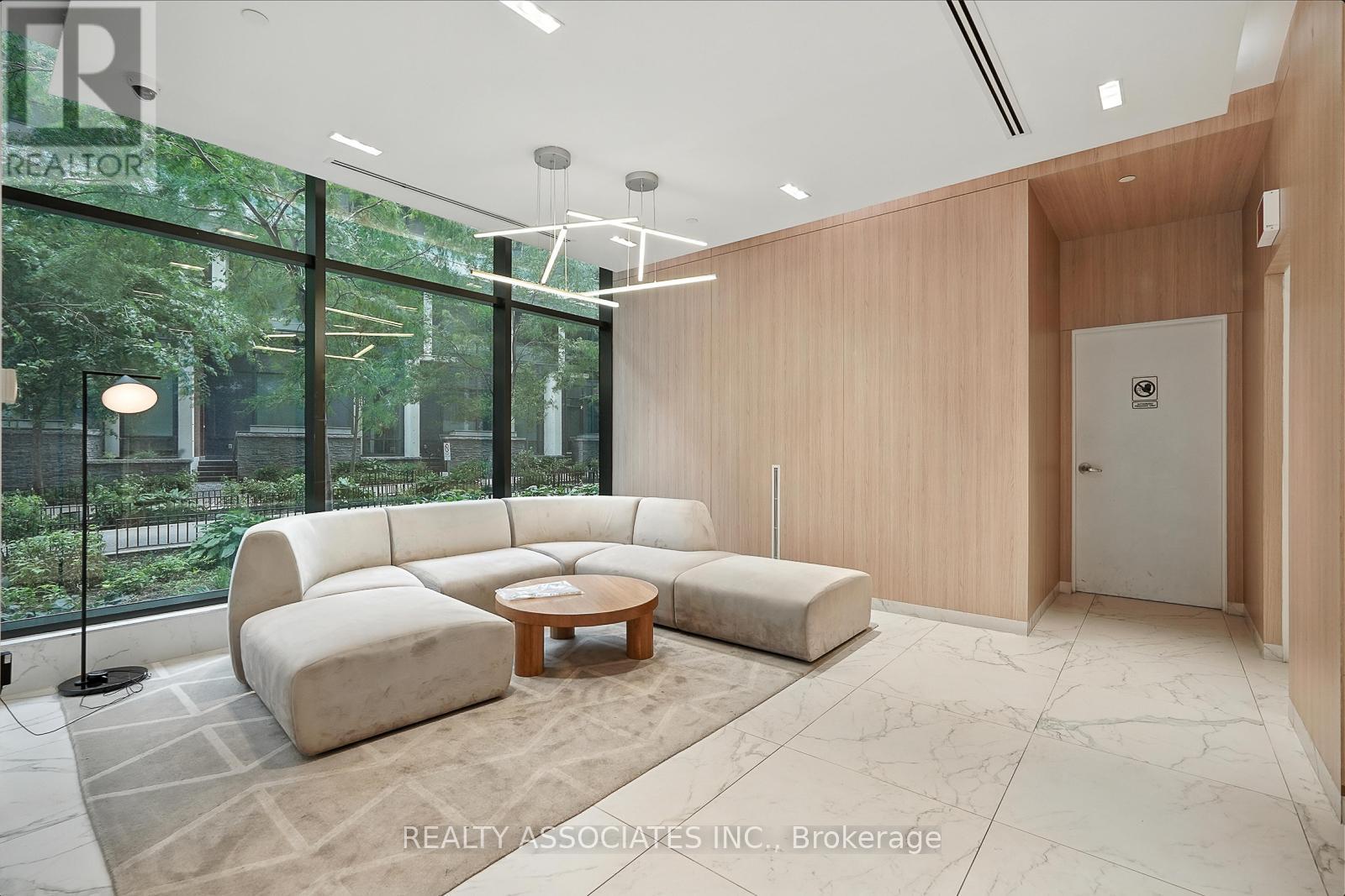 Photo 5 of 409 30 Ordnance Street, Toronto ON