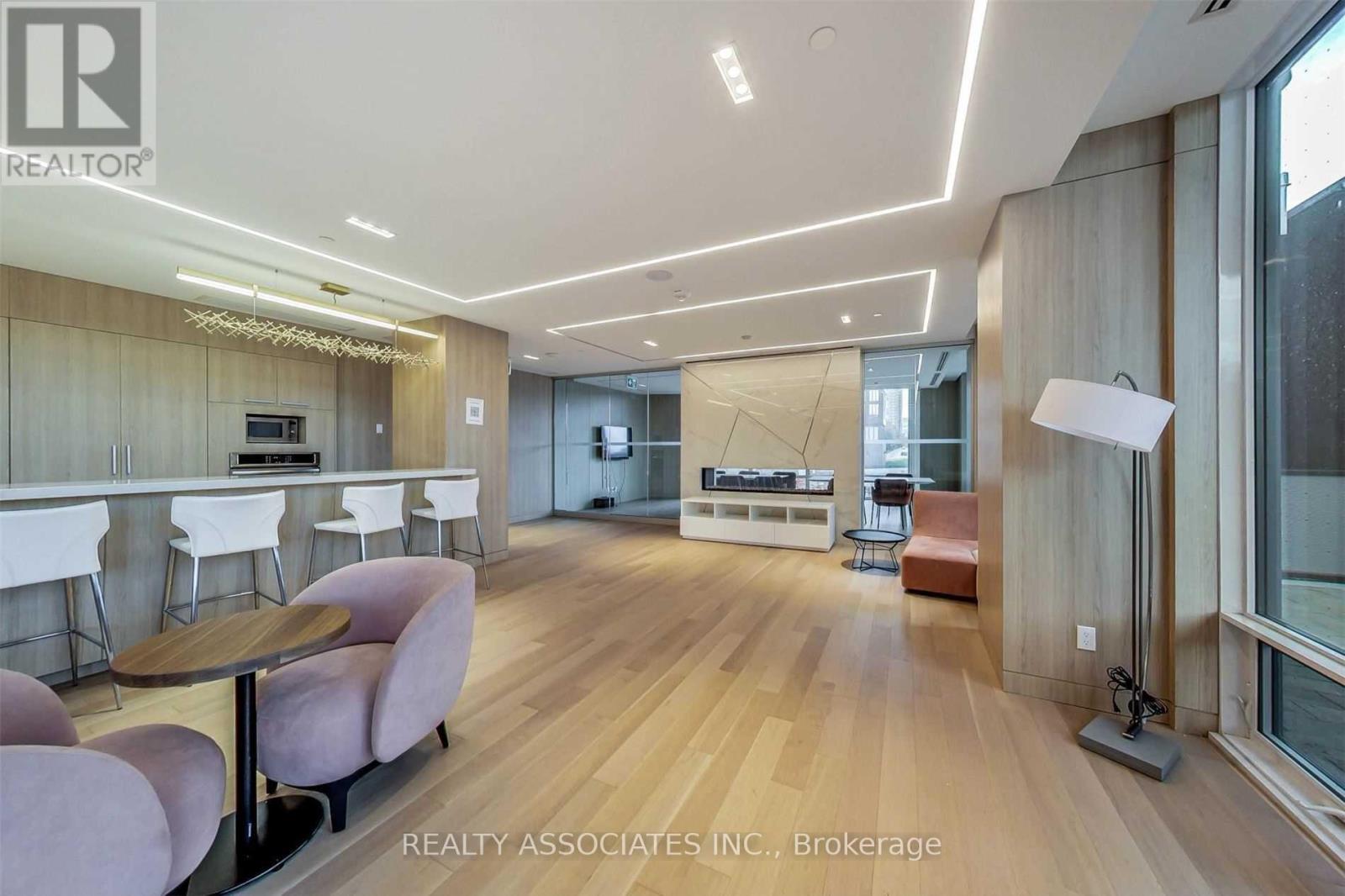 Photo 45 of 409 30 Ordnance Street, Toronto ON