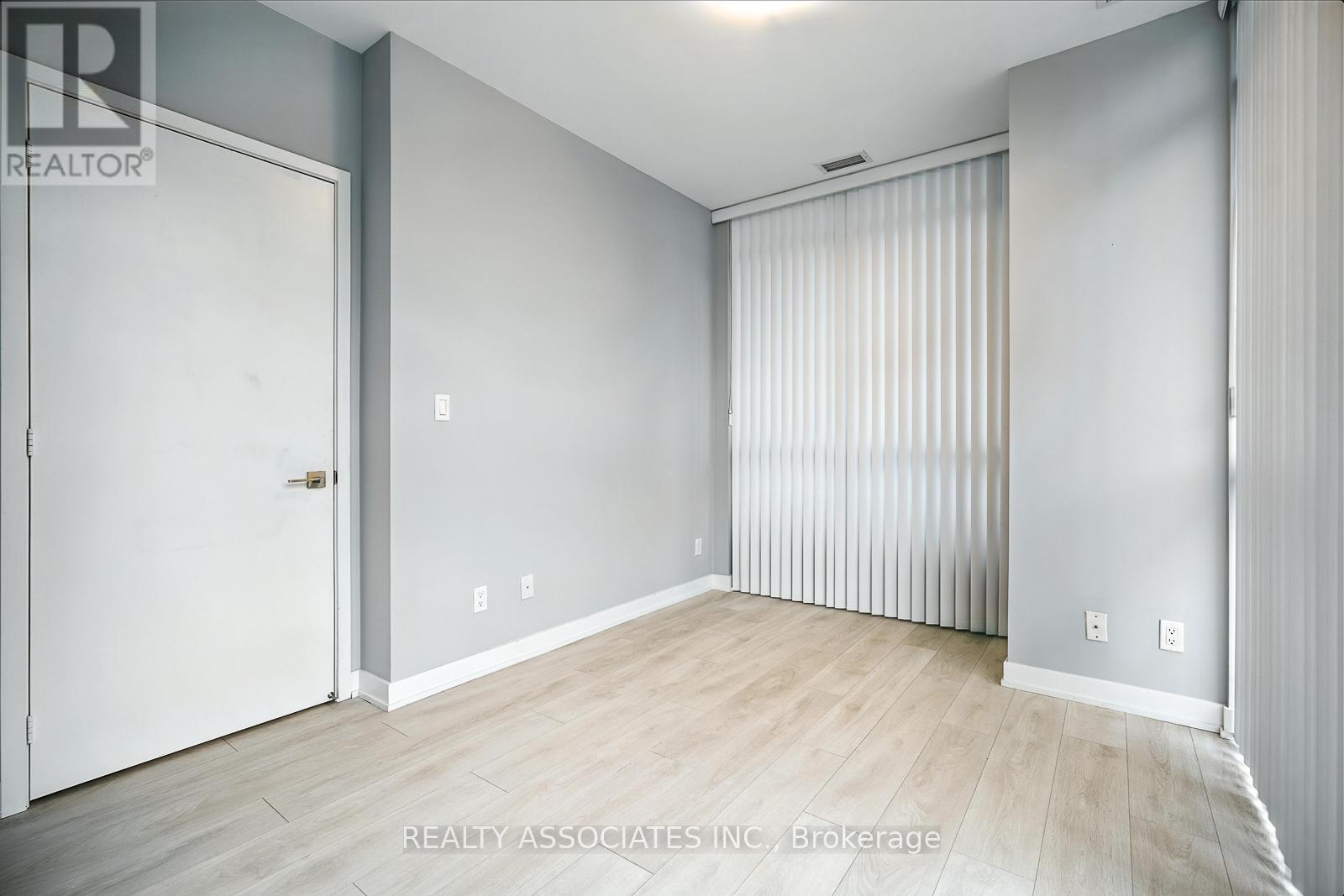 Photo 26 of 409 30 Ordnance Street, Toronto ON