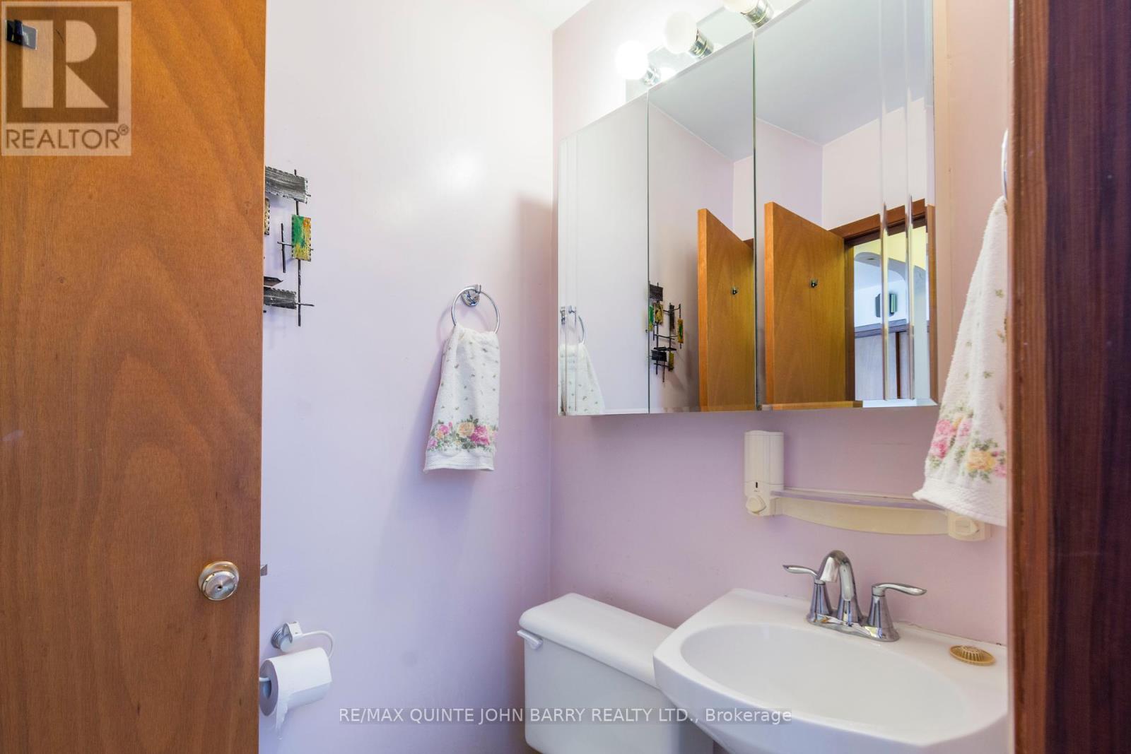 Photo 7 of 14 Parkview Heights, Quinte West ON