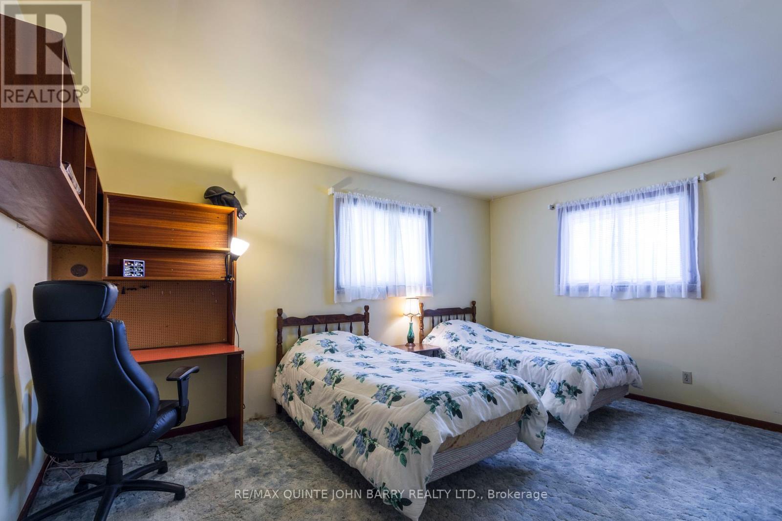 Photo 2 of 14 Parkview Heights, Quinte West ON