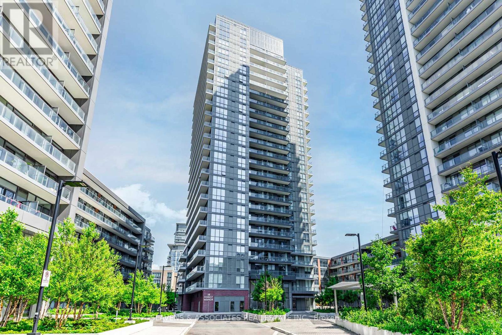 Photo 8 of 206 38 Forest Manor Road, Toronto ON