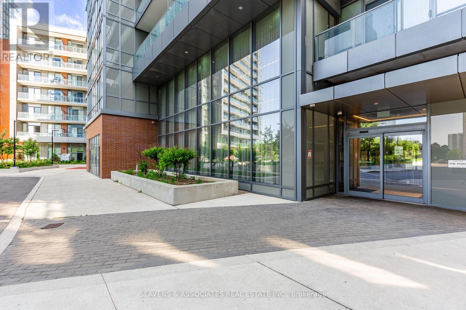 Photo 9 of 206 38 Forest Manor Road, Toronto ON