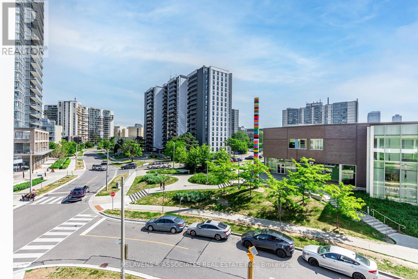Photo 19 of 206 38 Forest Manor Road, Toronto ON