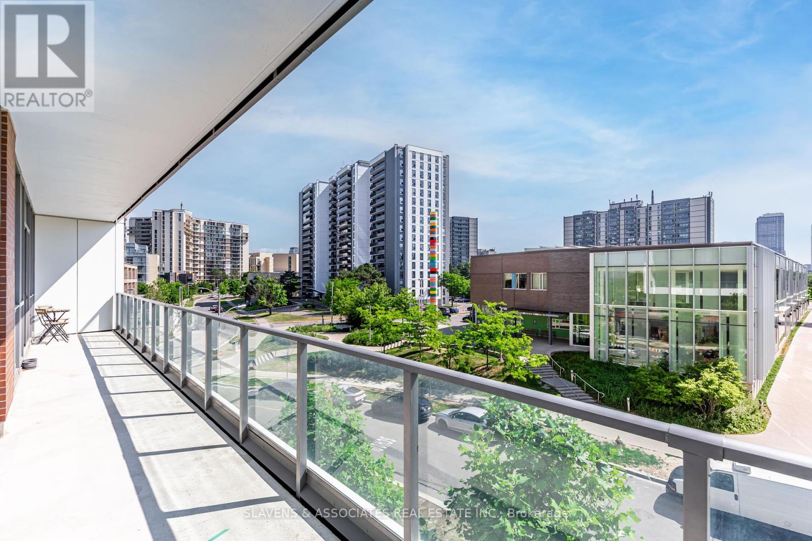 Photo 12 of 206 38 Forest Manor Road, Toronto ON