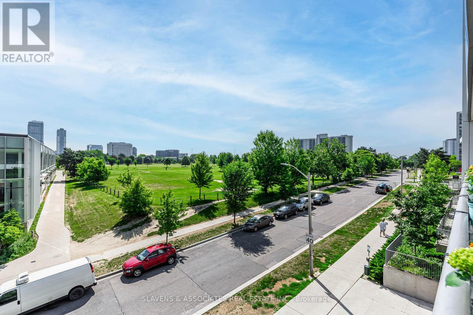 Photo 6 of 206 38 Forest Manor Road, Toronto ON