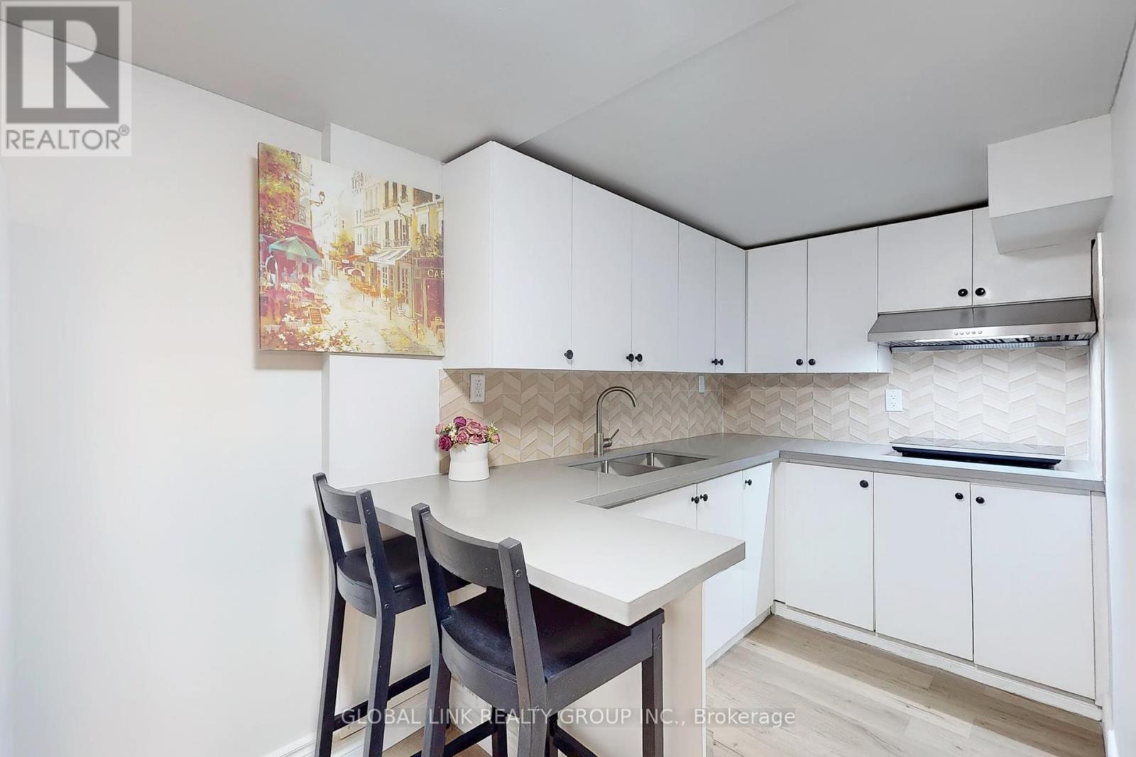 Photo 30 of 6 85 Rameau Drive S, Toronto ON