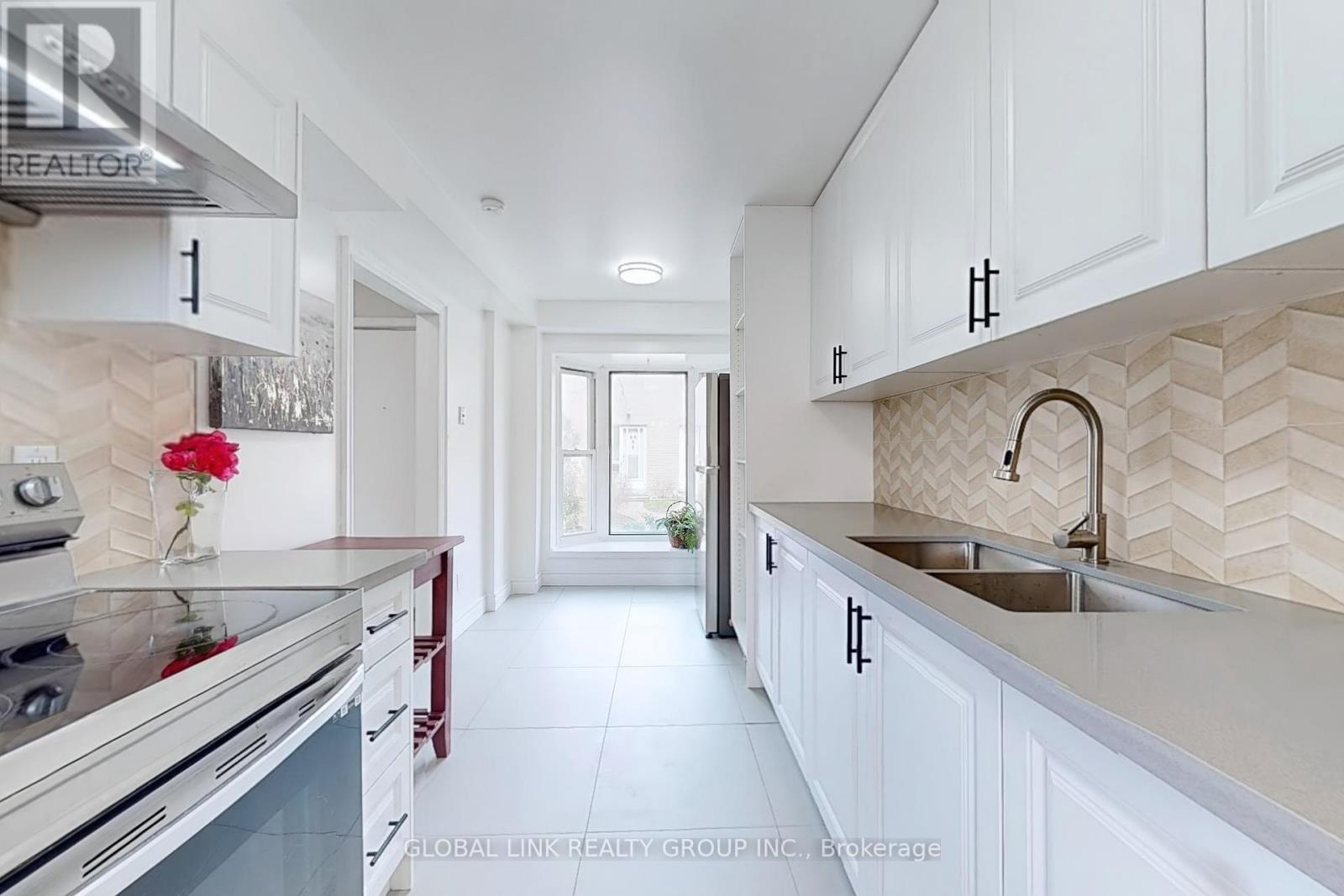 Photo 34 of 6 85 Rameau Drive S, Toronto ON