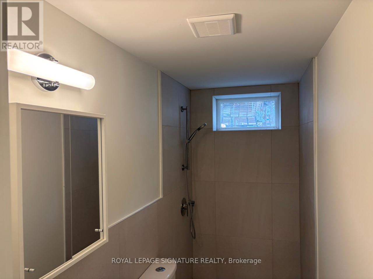Photo 13 of Lower 9 Fleetwell Court, Toronto ON