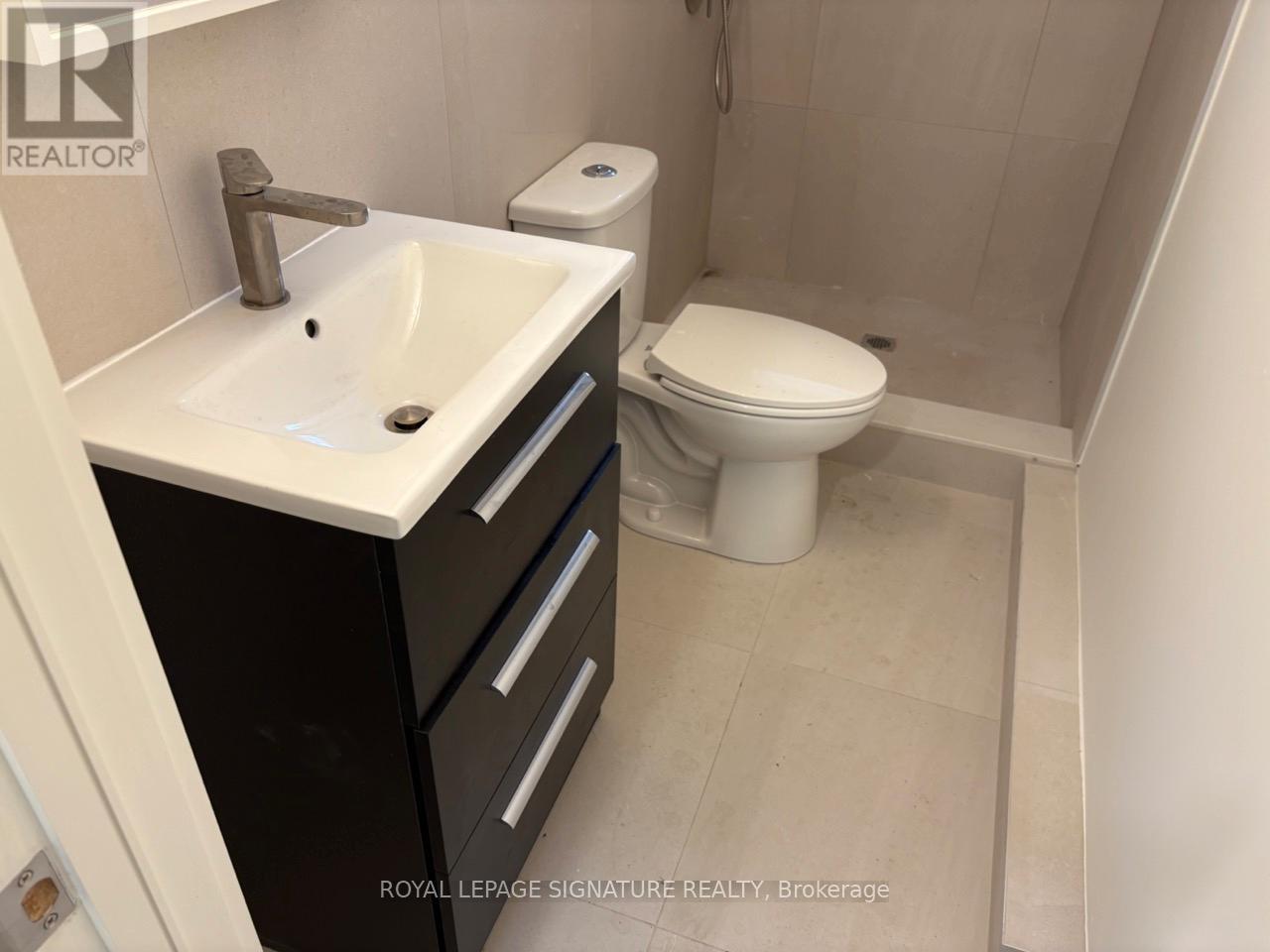Photo 6 of Lower 9 Fleetwell Court, Toronto ON
