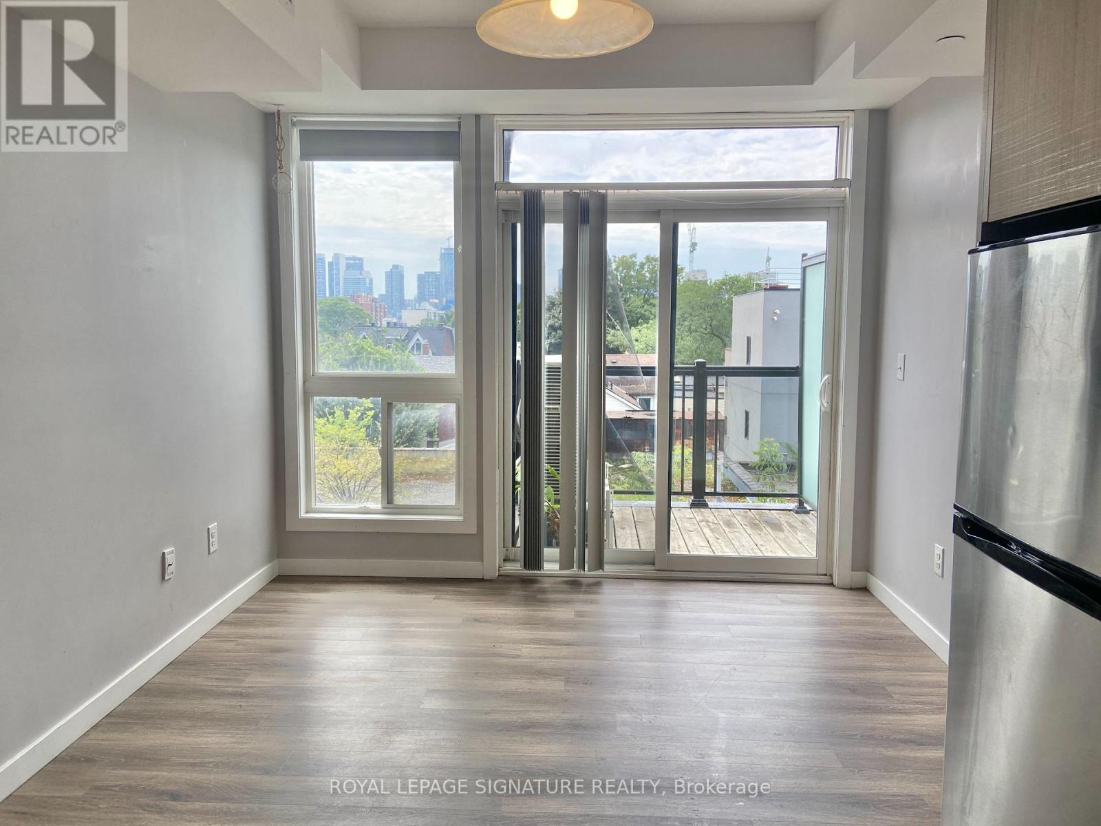Photo 1 of 305 335 College Street, Toronto ON