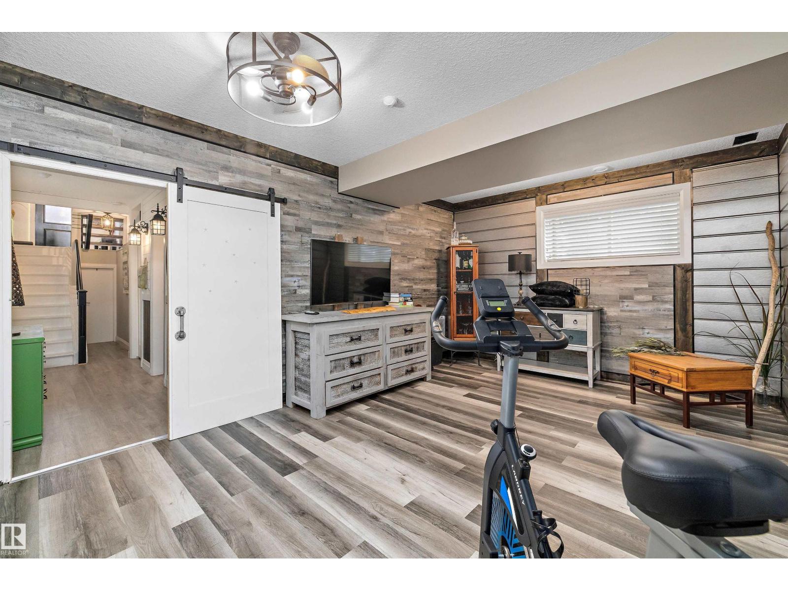 Photo 33 of 51 Greenbury Cr, Spruce Grove AB
