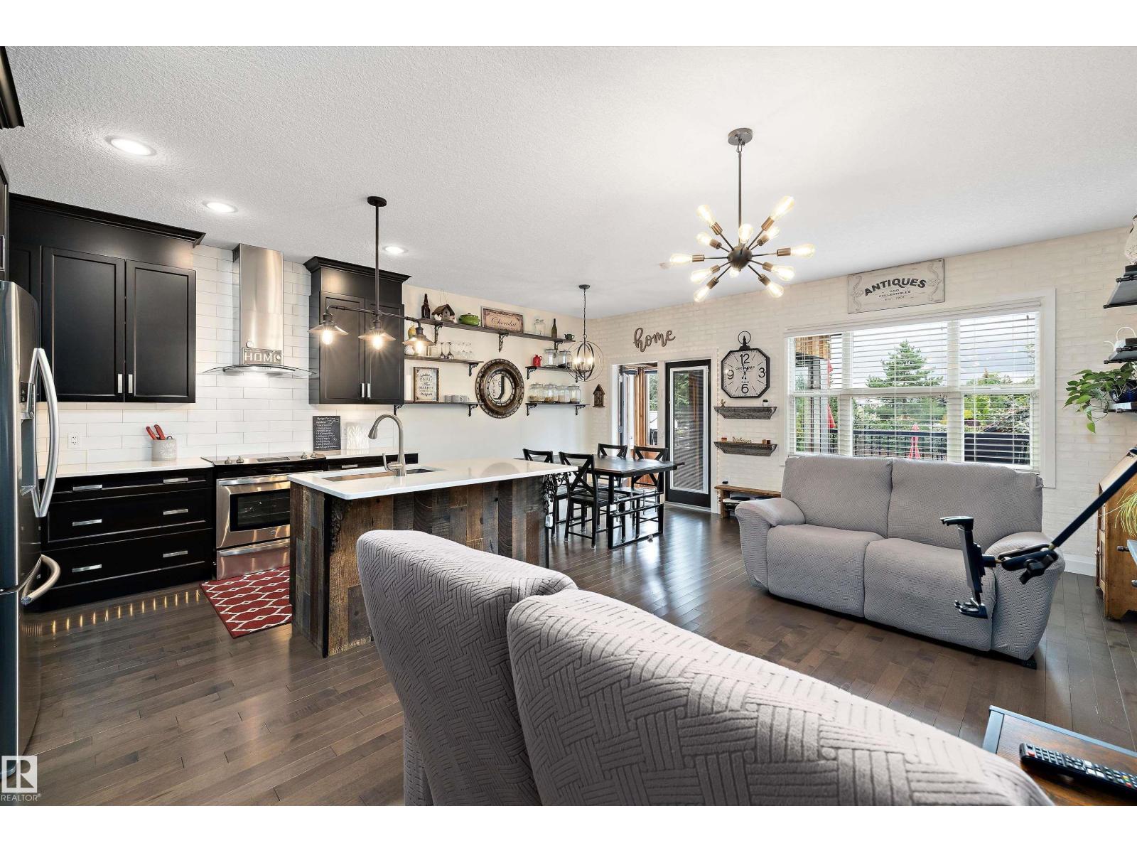 Photo 31 of 51 Greenbury Cr, Spruce Grove AB
