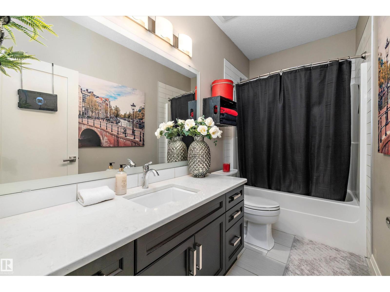Photo 15 of 51 Greenbury Cr, Spruce Grove AB