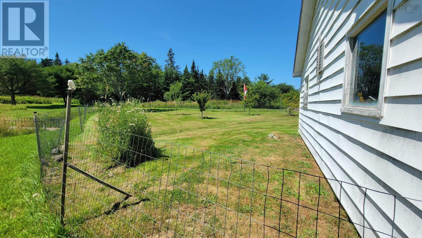 Property 10 of 42 of 486 335 Highway