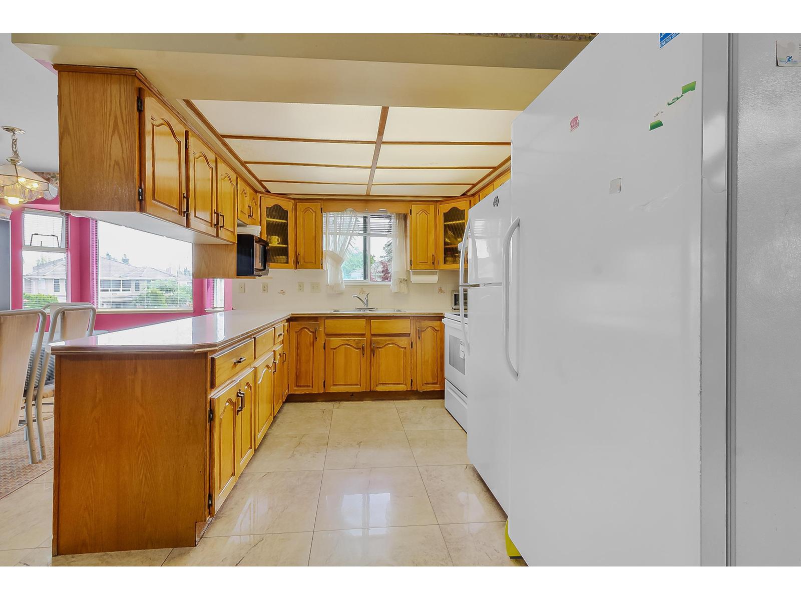 Photo 10 of 12441 71 A Avenue, Surrey BC