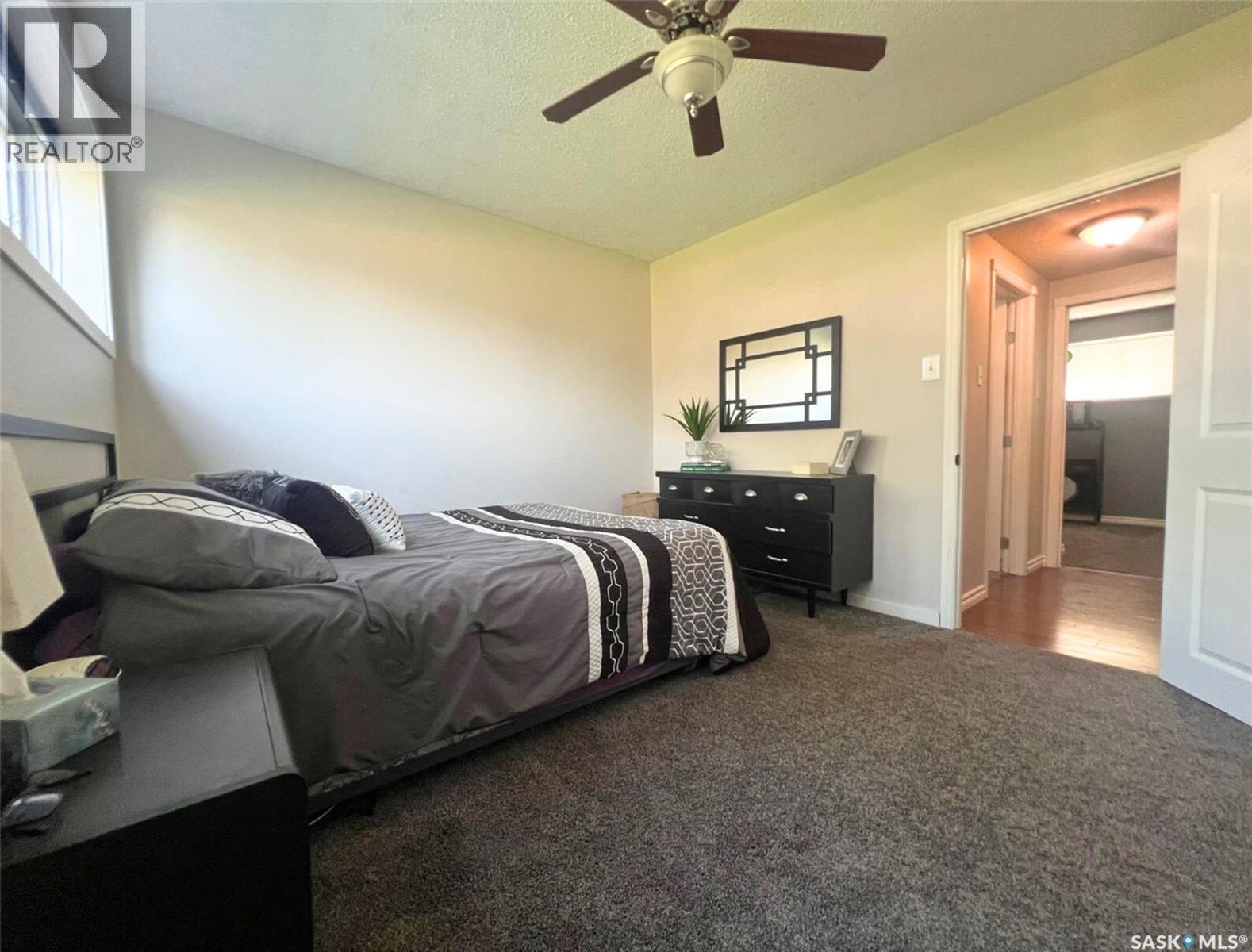 Single Family House for Sale in  th AVENUE NE Swift Current 
