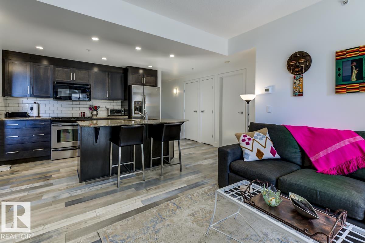 Photo 15 of 205 11933 Jasper Av Nw, Edmonton AB