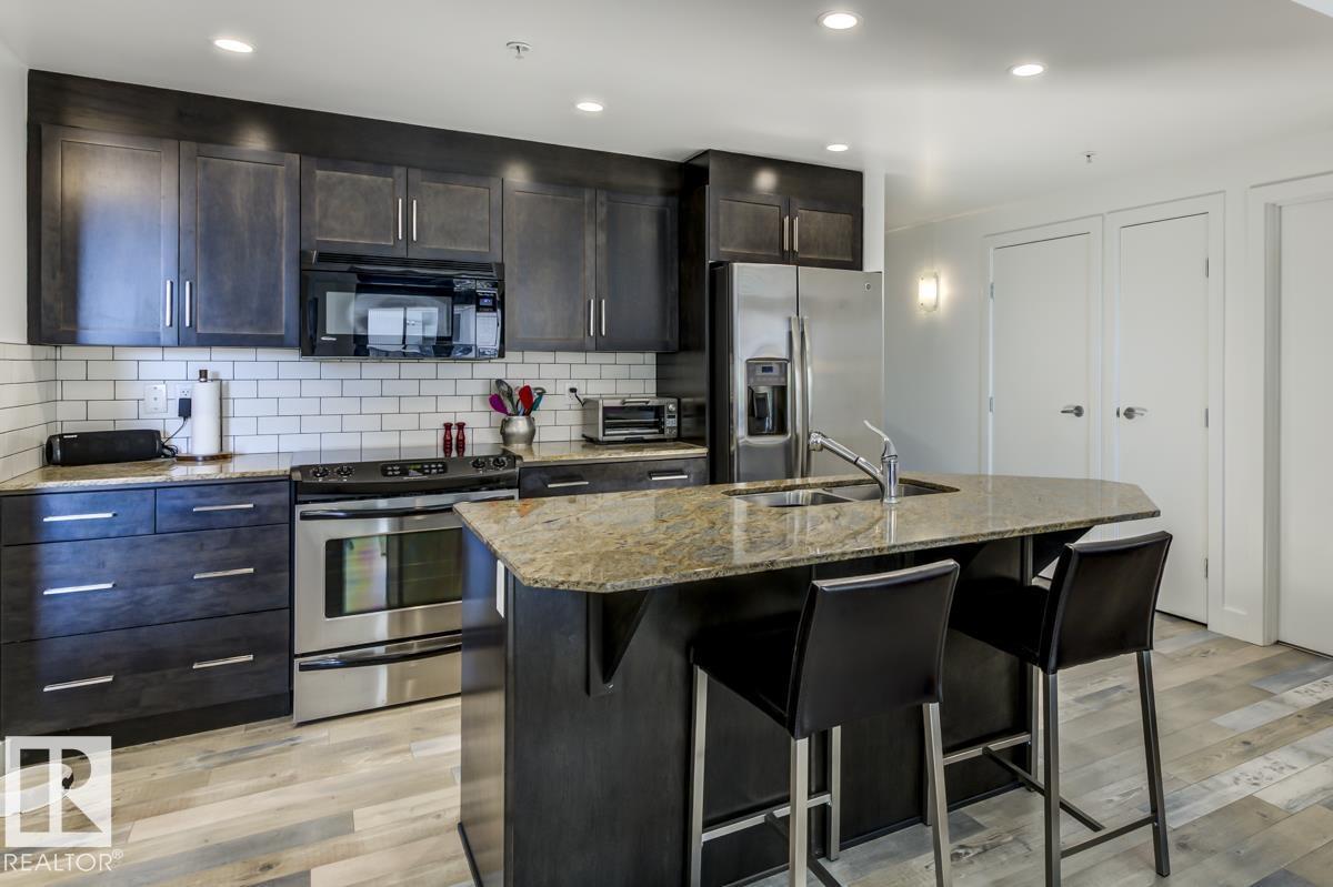 Photo 37 of 205 11933 Jasper Av Nw, Edmonton AB