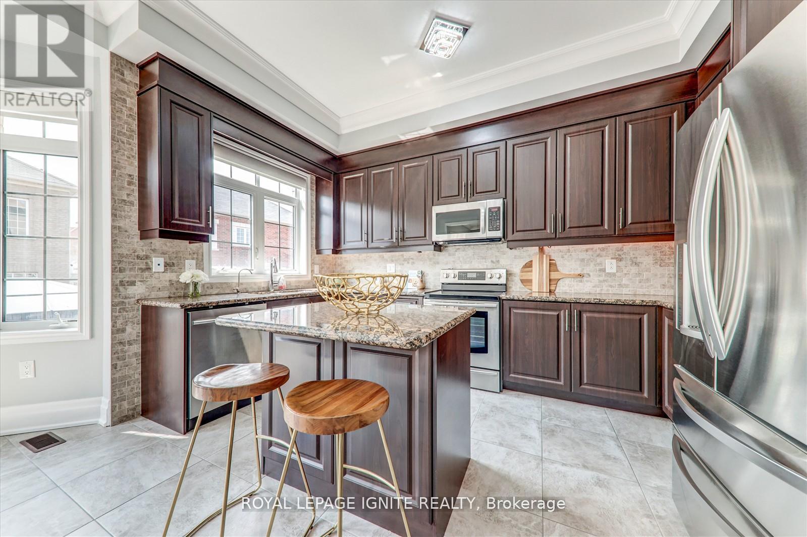 Photo 45 of 12 Warton Court, Markham ON