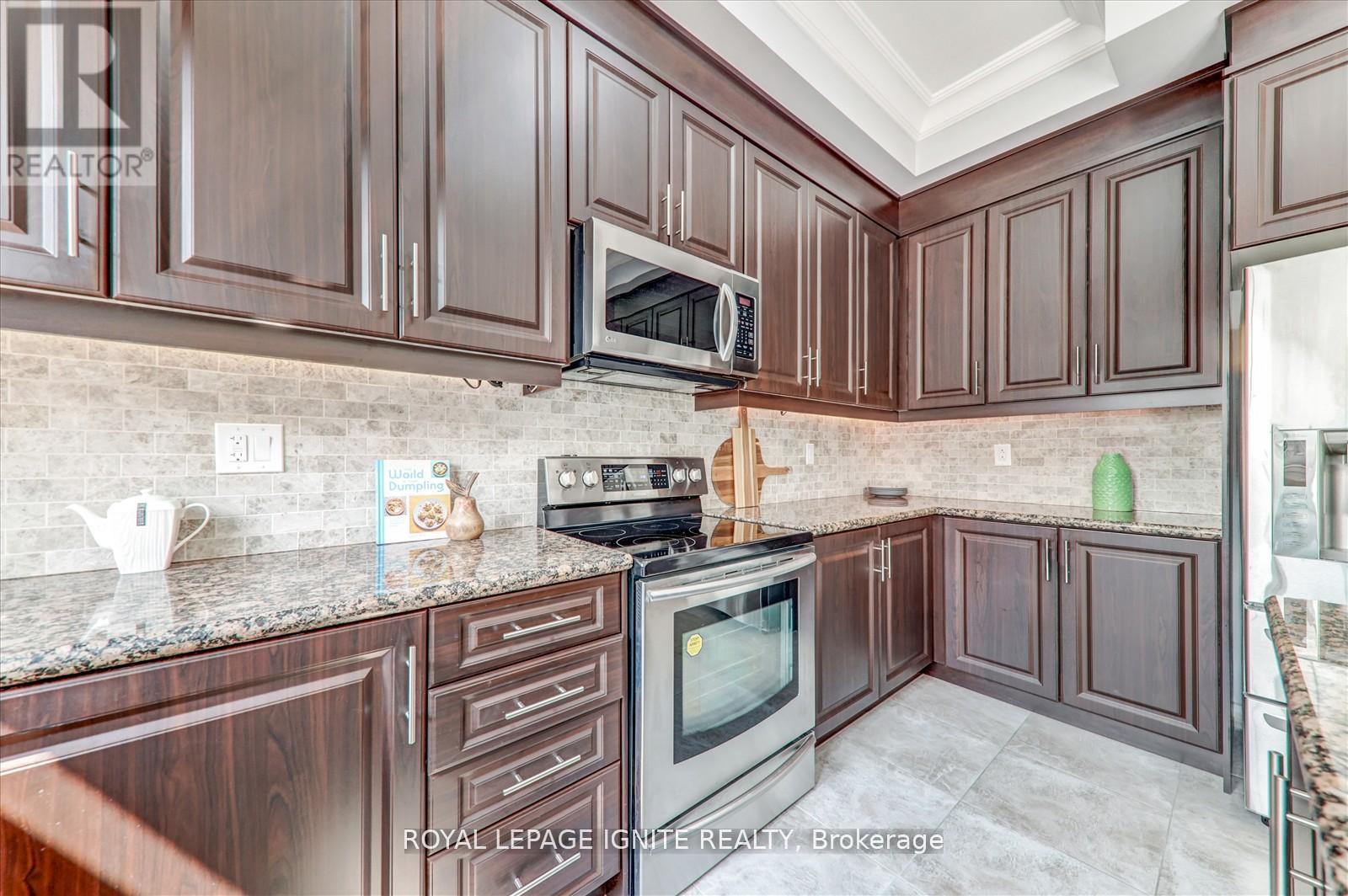Photo 36 of 12 Warton Court, Markham ON