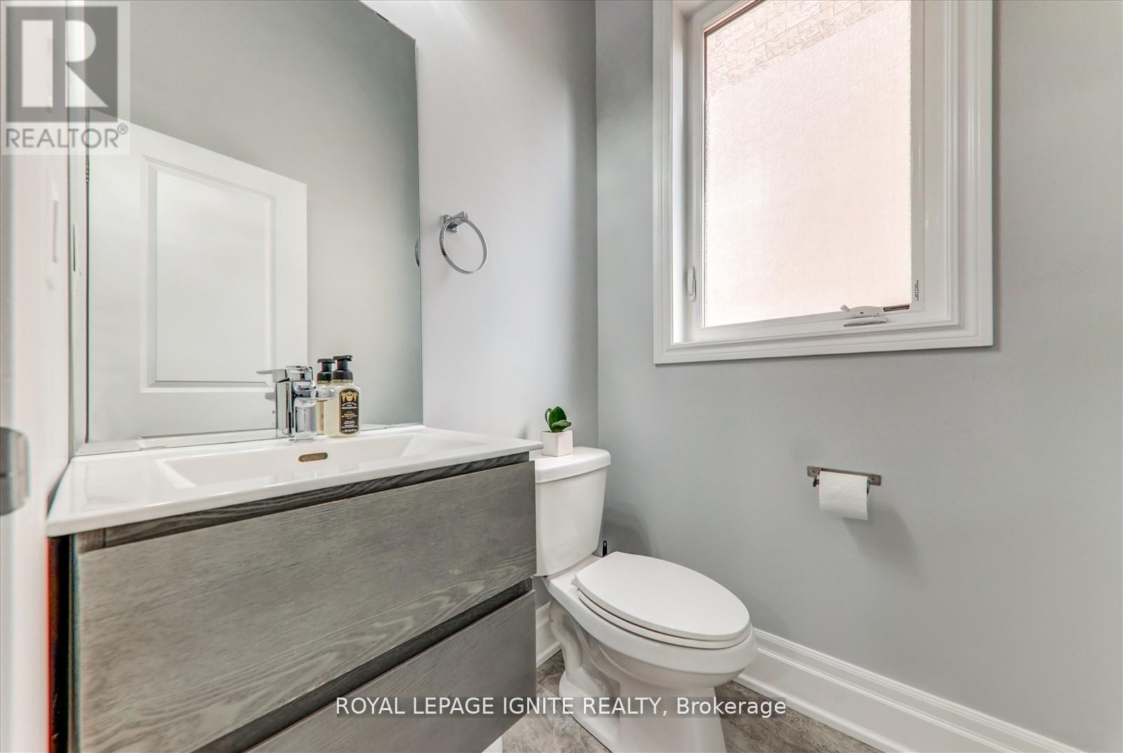 Photo 27 of 12 Warton Court, Markham ON